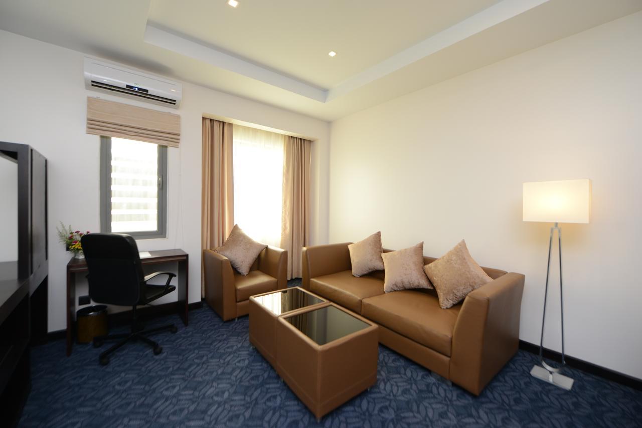 Hotel Lexus Yangon Exterior photo